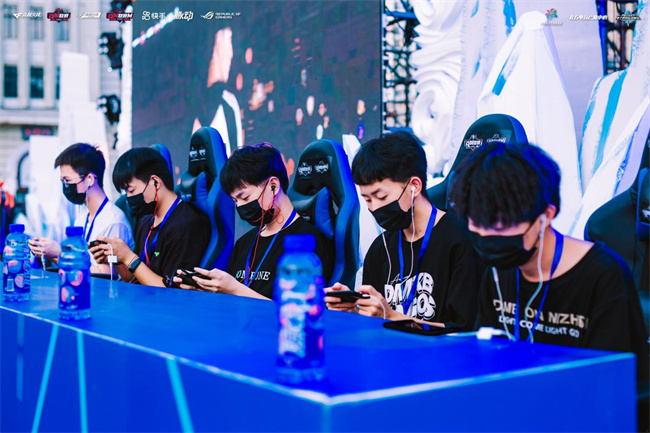 他们能否在 他们能否在